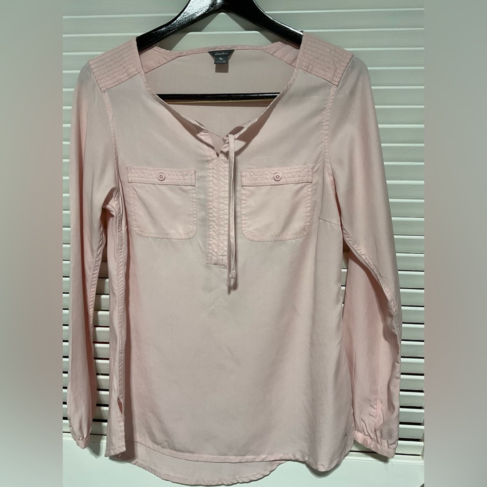 Eddie Bauer Light Pink Long Sleeve Tie Front Blouse In Women's Size XS